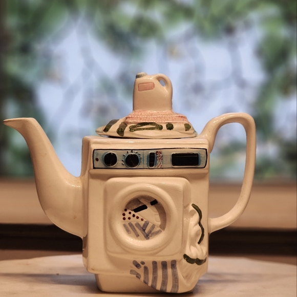 Laundry tea pot - Picture 1 of 3